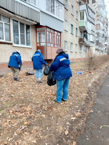Начало субботников после зимы.