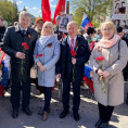 9 мая, от МАУ "Коммунальное управление", директор учреждения возложил венок к Вечному огню. 80 лет живой памяти героических подвигов дедов и прадедов в каждой семье.