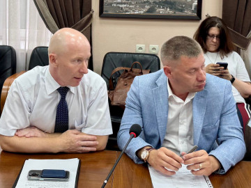 Директор МАУ "Коммунальное управление" принял участие в рабочем совещании городской планерки.