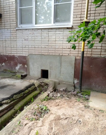 🧱 Локальный ремонт в доме на Королёва, 18  Привели в порядок подъезды № 4, 5 и 6.