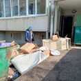Вывезли крупногабаритный мусор (КГМ) от подъездов домов № 38 по улице Курчатова и № 46 по улице Гагарина.