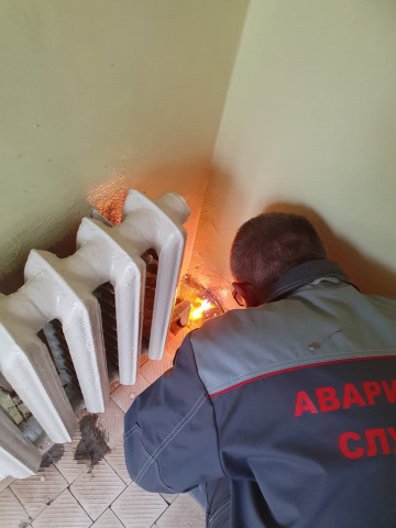 В преддверии нового отопительного сезона специалисты МАУ "Коммунальное управление" завершили комплекс ремонтных работ системы отопления в детском саду №27, расположенном по адресу ул. Энгельса, 11а.