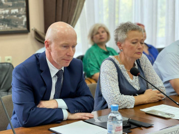Директор МАУ "Коммунальное управление" Сергей Волотовский принял участие в еженедельной городской планерке.