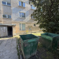 В рамках работ по ул. Энгельса, д. 23 управляющая организация МАУ «Коммунальное управление» произвела замену контейнеров для сбора твердых коммунальных отходов.